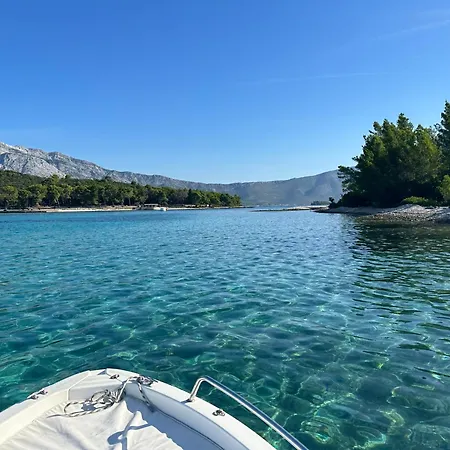 Botel Rent A Boat Tour - *